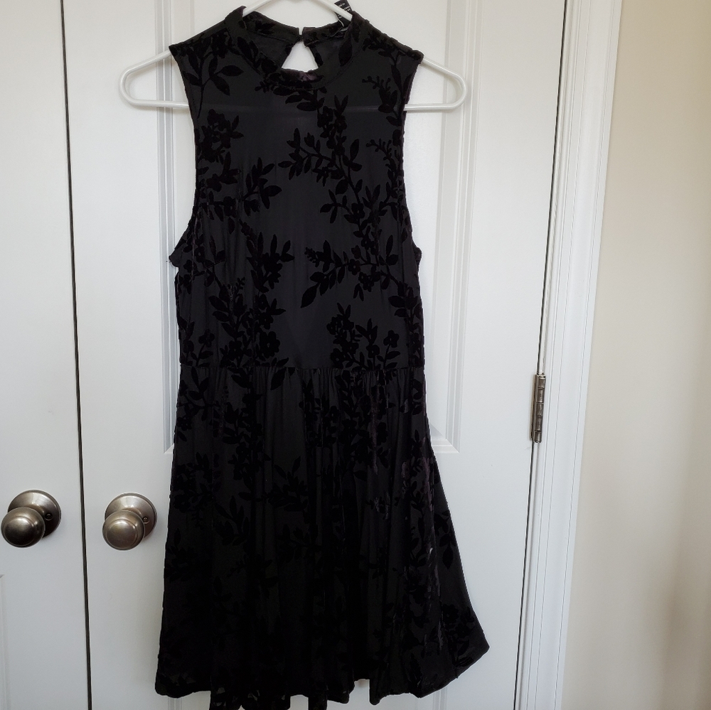 Forever 21 black dress